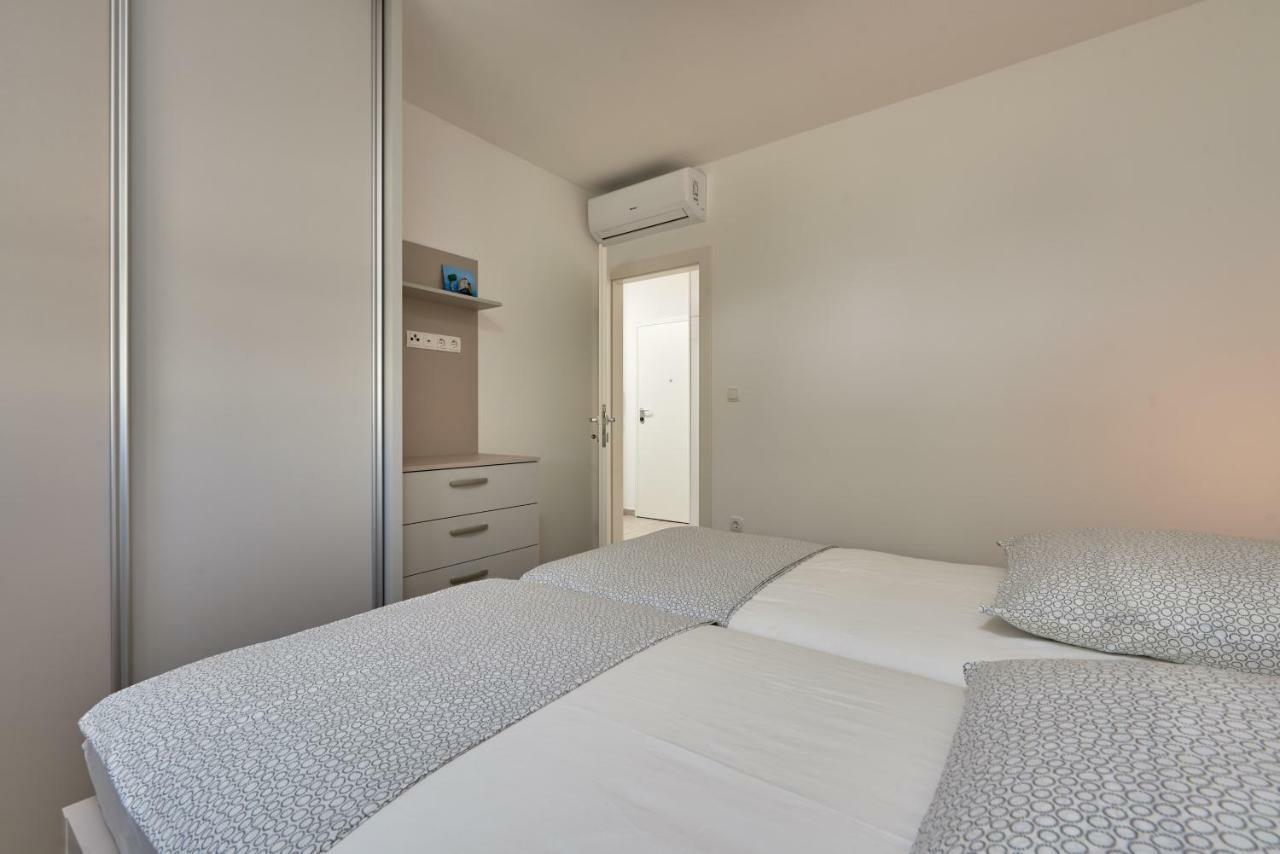 City Apartment Magdalena Trogir Luaran gambar