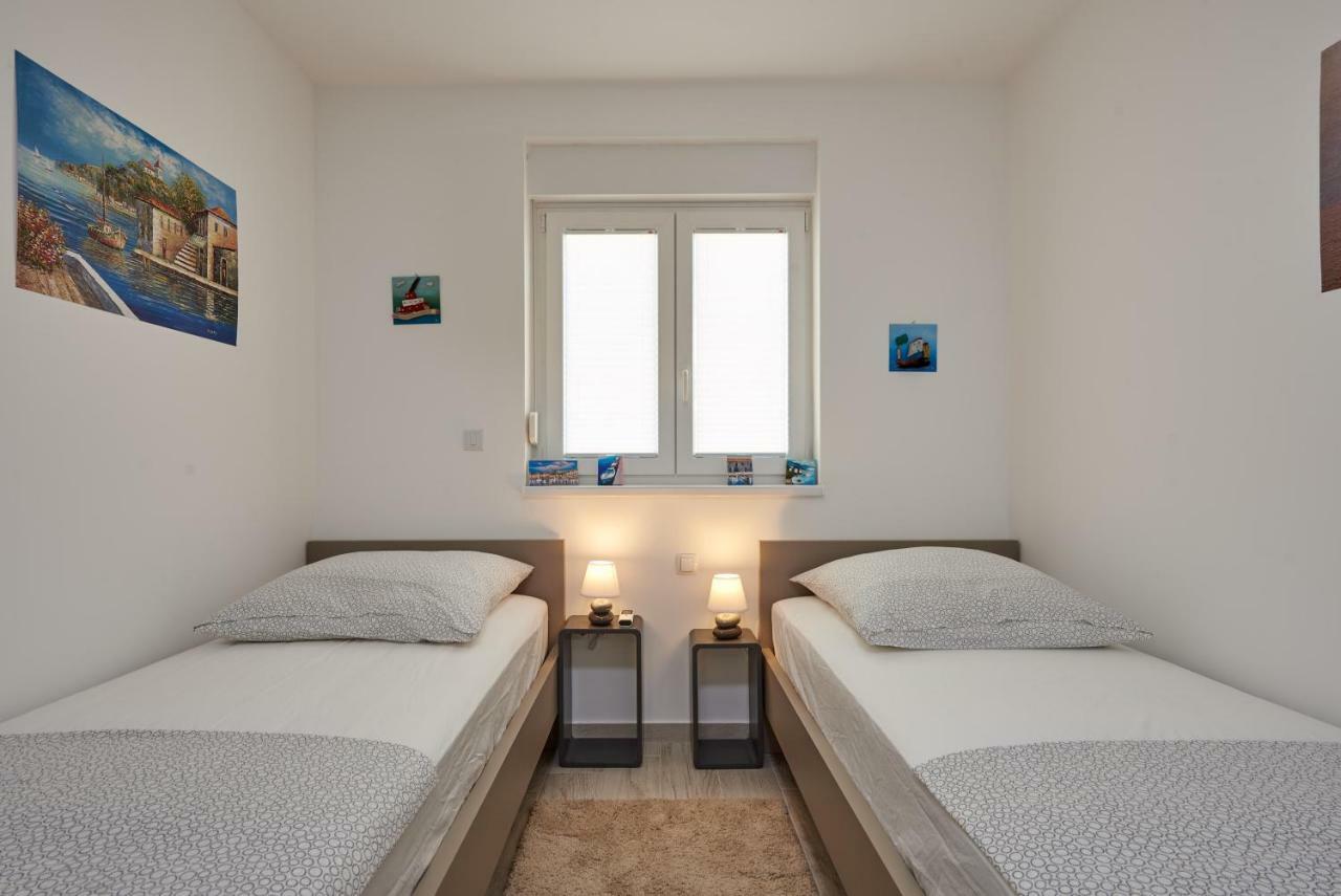 City Apartment Magdalena Trogir Luaran gambar