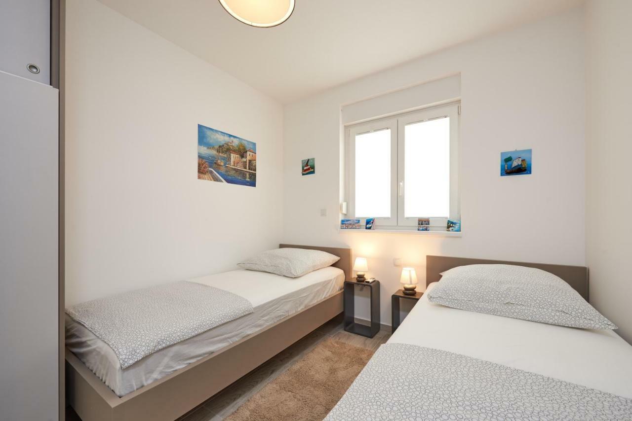 City Apartment Magdalena Trogir Luaran gambar